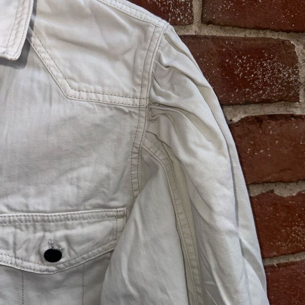 Free People We The Free With Love Denim Overshirt Jacket small NEW - Picture 4 of 10